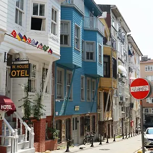 Tilas - In 19th Century Wooden Townhouse,kadikoy Отель
